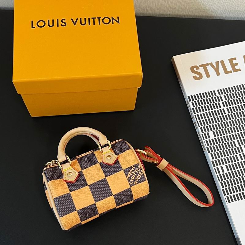 LV keyring lyh32